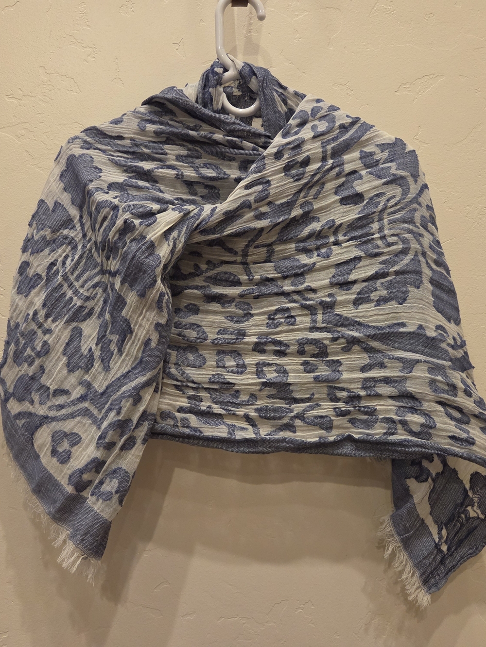 Blue and White Patterned Decorative Shawl